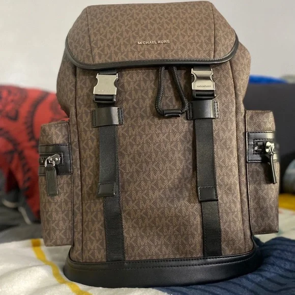 Michael Kors | Bags | Michael Kors Hudson Logo Backpack In  display picture 2